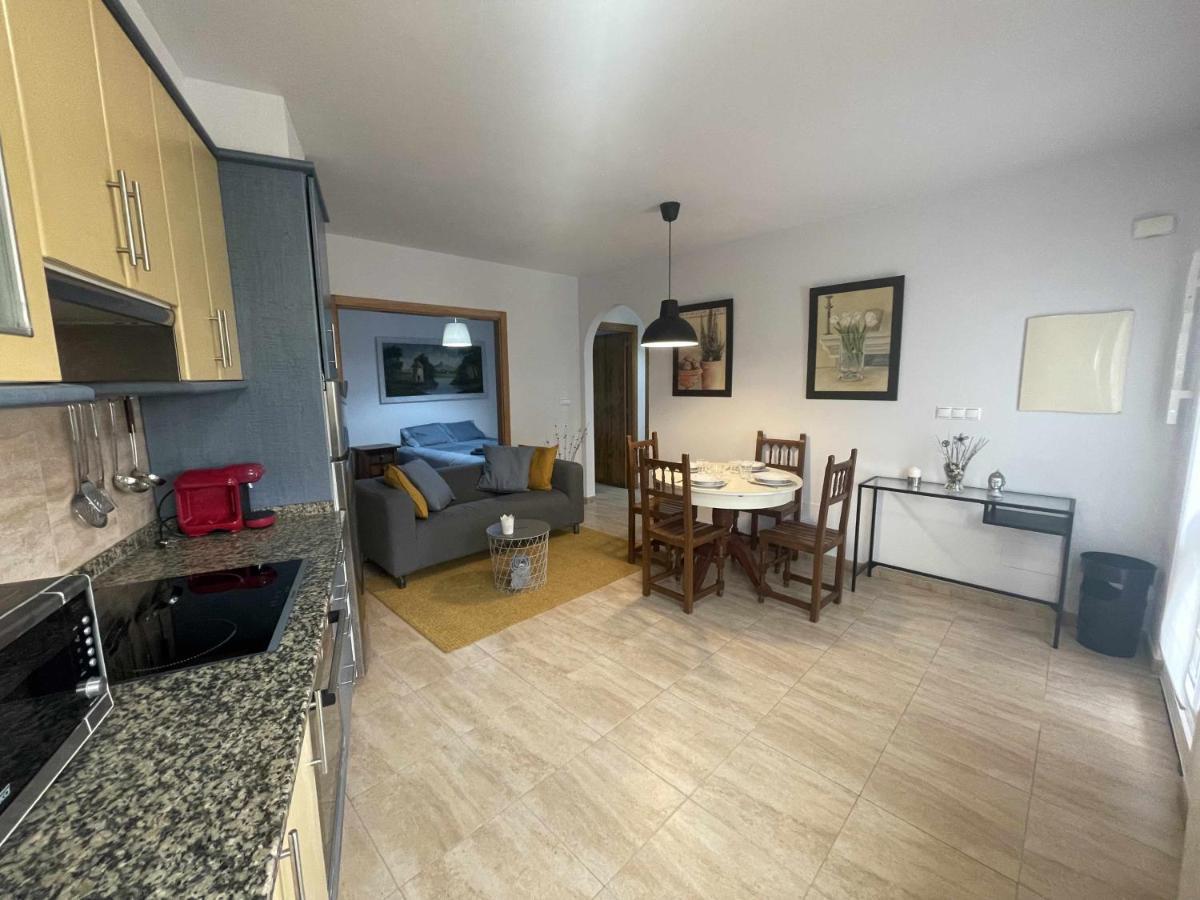 Grupo Gontad Apartamento Travesia Da Agra A Coruna Bagian luar foto